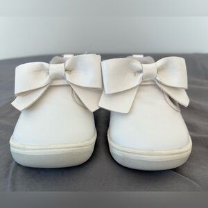 Stride Rite Kamila Toddler Sneakers in White size 4C